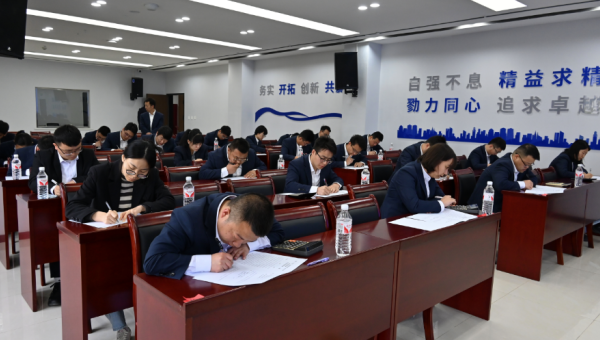 “本届竞赛试题结合了财务业务实际、制度与核算办法，设置会计实务全流程核算应用题，重点考察选手们专业知识综合运用能力、全流程业务处理能力和实际问题解决能力！”5月12日，球王会平台工会“2025年