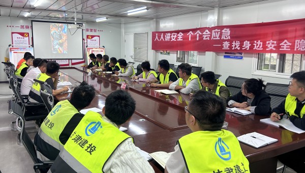 安全意识的培育是一项系统性、长期性工程，需持续投入实践，唯有全员将安全意识深度内化并转化为自觉行动，切实提升应急处突能力，方能构建安全稳定的生产生活环境。自今年“安全生产月”活动启动以来，西部市政建设